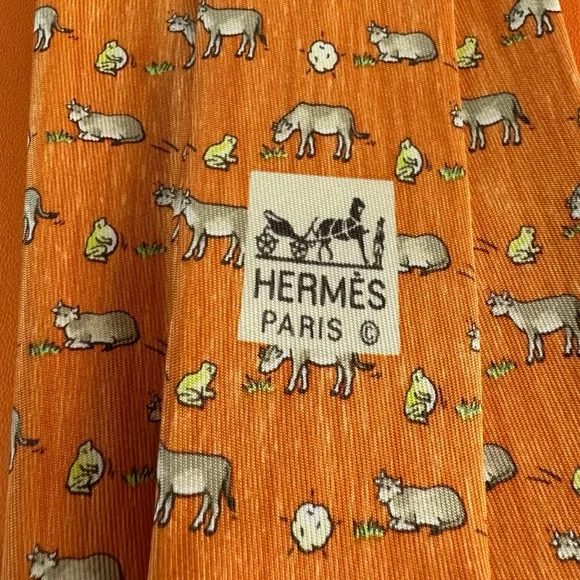 Hermes Orange Tie with Green and White Accents - Picture 6 of 10